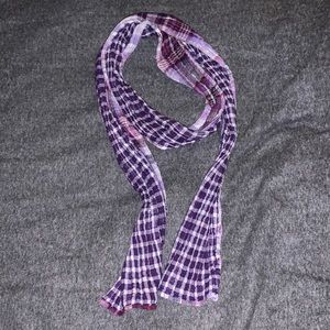 Women’s scarf